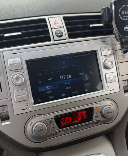 Apple CarPlay sans fil et Android Auto pour Ford Kuga (2008-2012)