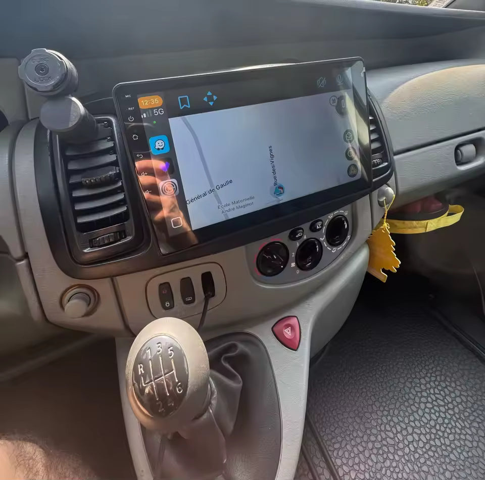 Apple CarPlay sans fil et Android Auto pour Opel Vivaro (2006-2010)