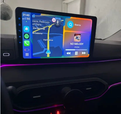 Autoradio CarPlay Dacia Sandero avec écran tactile intégré