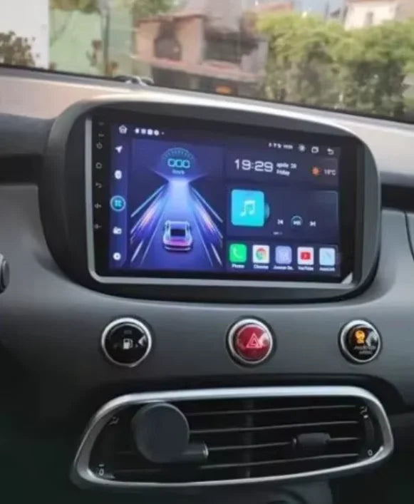 Autoradio CarPlay Fiat 500X avec écran tactile intégré
