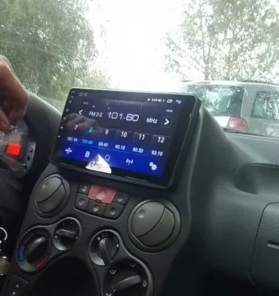 Autoradio CarPlay Fiat Panda avec écran tactile intégré