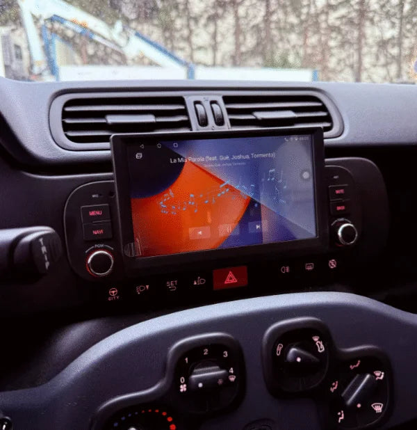 Autoradio CarPlay Fiat Panda avec écran tactile intégré