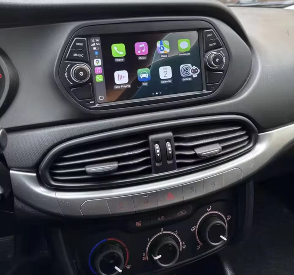 Autoradio CarPlay Fiat Tipo avec écran tactile intégré