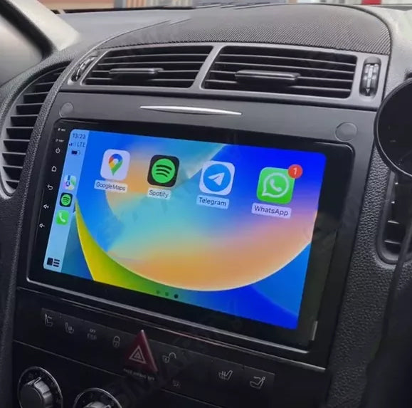 Autoradio CarPlay Mercedes SLK R171 avec écran tactile intégré