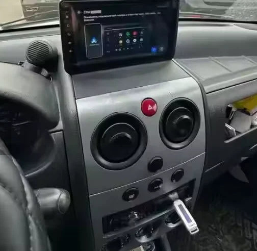 Autoradio CarPlay Peugeot Expert avec écran tactile intégré