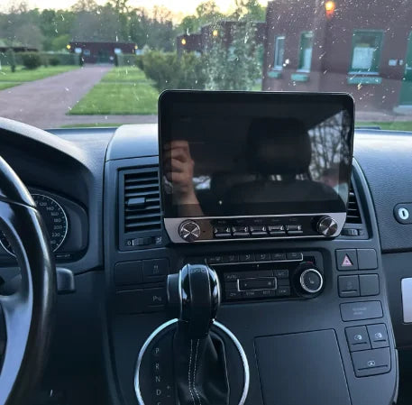 Autoradio CarPlay Volkswagen Multivan T5 avec écran tactile intégré