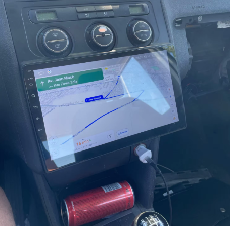 Autoradio CarPlay Volkswagen Touran avec écran tactile intégré