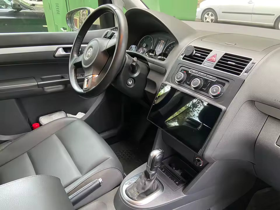 Autoradio CarPlay Volkswagen Touran avec écran tactile intégré