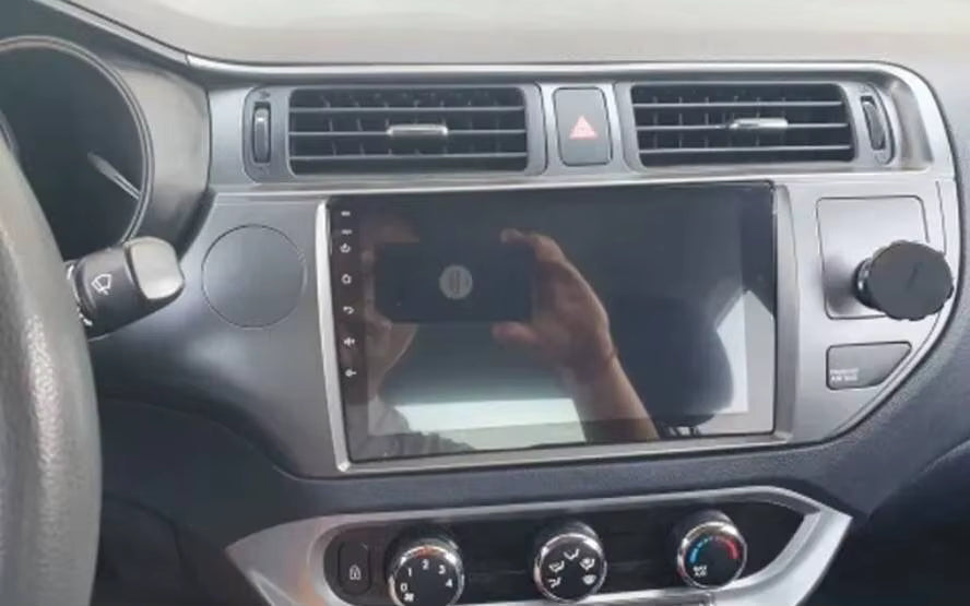Autoradio CarPlay Kia Rio 3 compatible caméra de recul