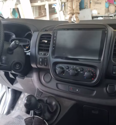 Autoradio CarPlay Renault Trafic 3 compatible caméra de recul