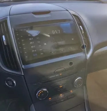 Façade autoradio dédiée à la Ford Edge 2 2014-2018