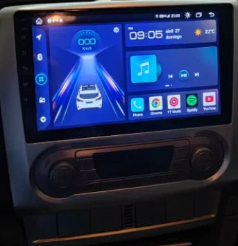 Façade autoradio dédiée à la Ford Focus 2004-2011