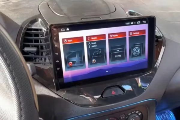 Façade autoradio dédiée à la Ford Ka 2015-2020