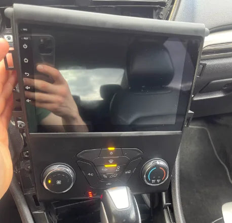 Façade autoradio dédiée à la Ford Mondeo 2012-2018