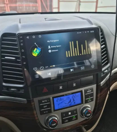 Façade autoradio dédiée à la Hyundai Santa Fe 2006-2012