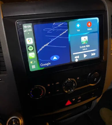 Façade autoradio dédiée à la Mercedes Sprinter W906 2006-2018