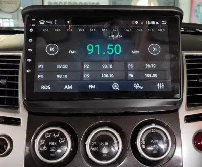Façade autoradio dédiée à la Mitsubishi Pajero Sport 2008-2016