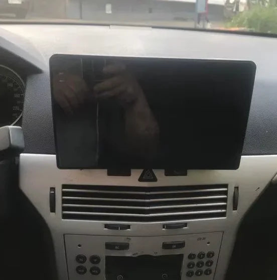 Façade autoradio dédiée à la Opel Zafira B 2005-2016