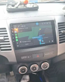 Façade autoradio dédiée à la Peugeot 4007 2006-2011