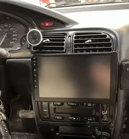 Façade autoradio dédiée à la Peugeot 406 1994-2005