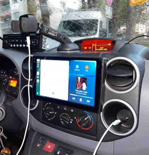 Façade autoradio dédiée à la Peugeot Partner 2008-2019