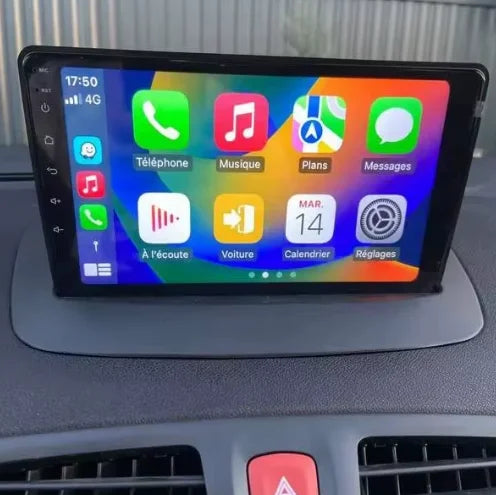 Façade autoradio dédiée à la Renault Mégane 3 2008-2014