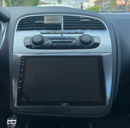 Façade autoradio dédiée à la Seat Altea / Altea XL 2004-2015