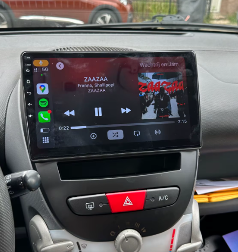 Façade autoradio dédiée à la Toyota Aygo 2005-2014