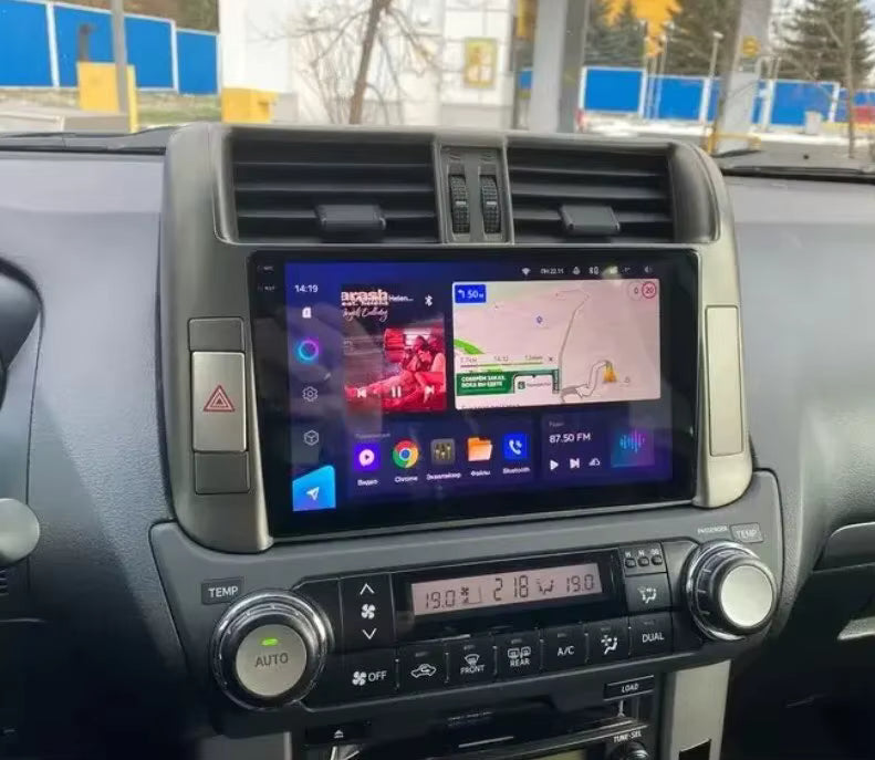 Façade autoradio dédiée à la Toyota Land Cruiser 2009-2013