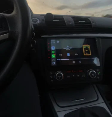 Installation plug and play de l'écran CarPlay sur BMW Série 1