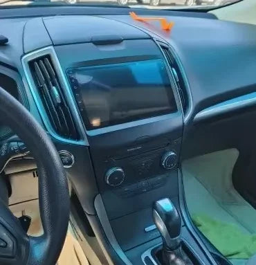 Installation plug and play de l'écran CarPlay sur Ford Edge 2