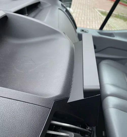 Installation plug and play de l'écran CarPlay sur Ford Transit