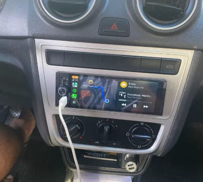 Installation plug and play de l'écran CarPlay sur Renault Modus