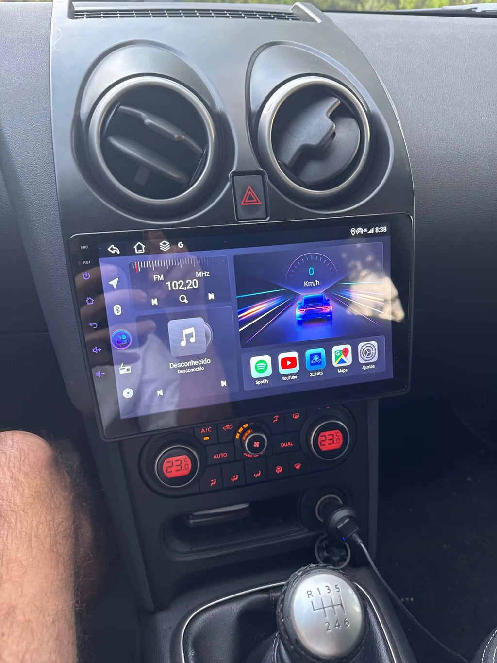 Installation plug and play de l'écran CarPlay sur Nissan Qashqai