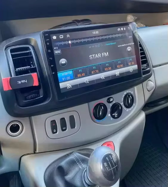Installation plug and play de l'écran CarPlay sur Opel Vivaro