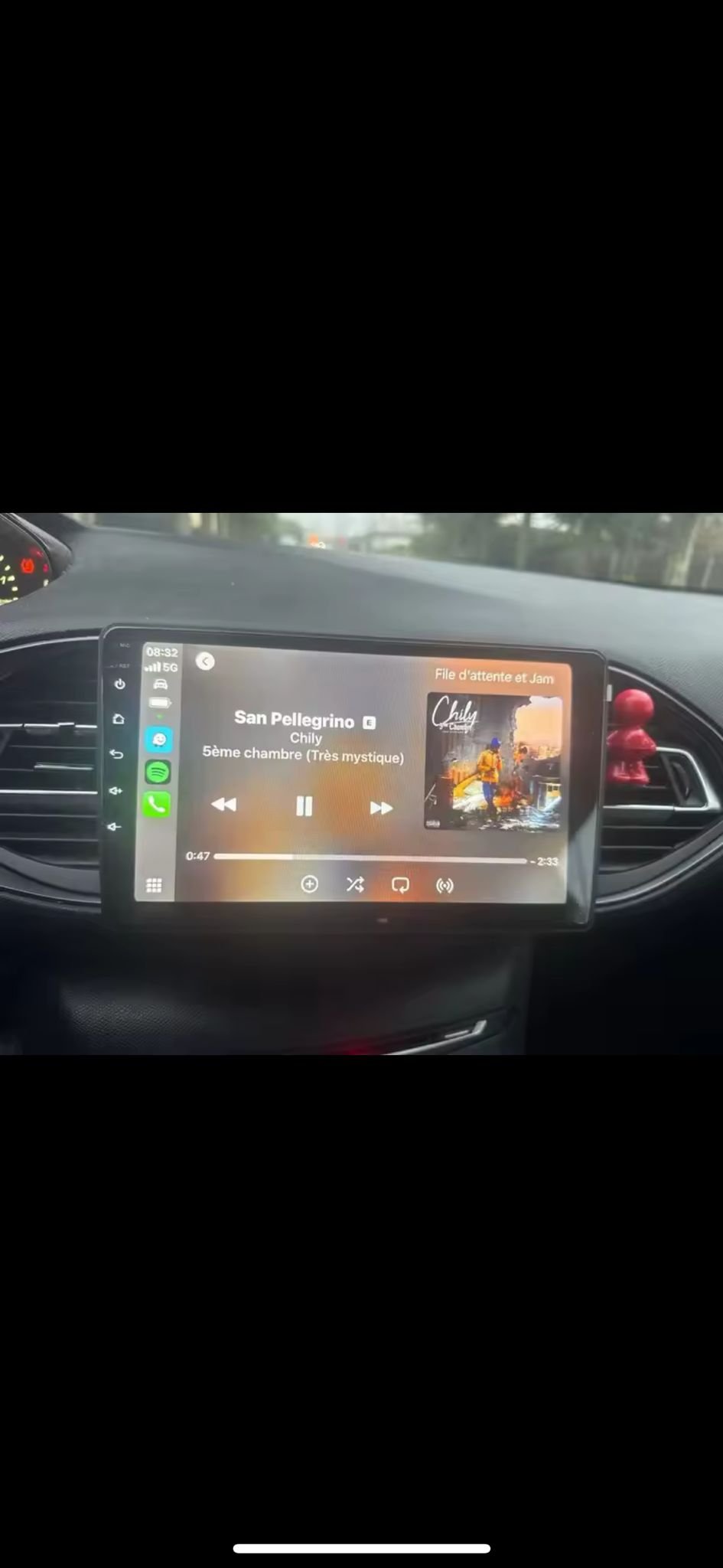 Installation plug and play de l'écran CarPlay sur Peugeot 308