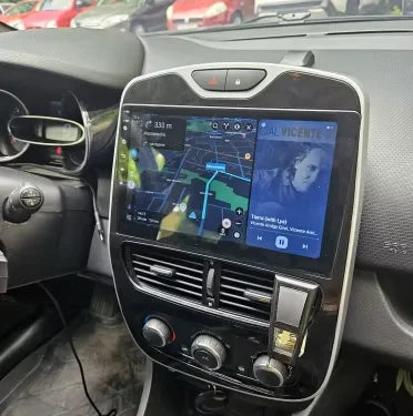 Installation plug and play de l'écran CarPlay sur Renault Clio 4