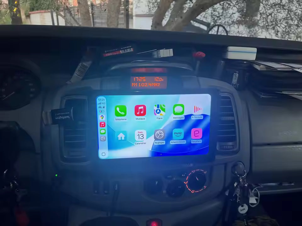 Installation plug and play de l'écran CarPlay sur Renault Trafic 2