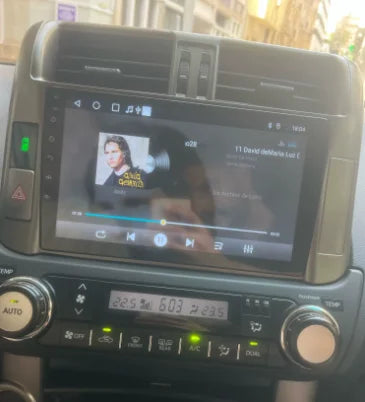 Installation plug and play de l'écran CarPlay sur Toyota Land Cruiser