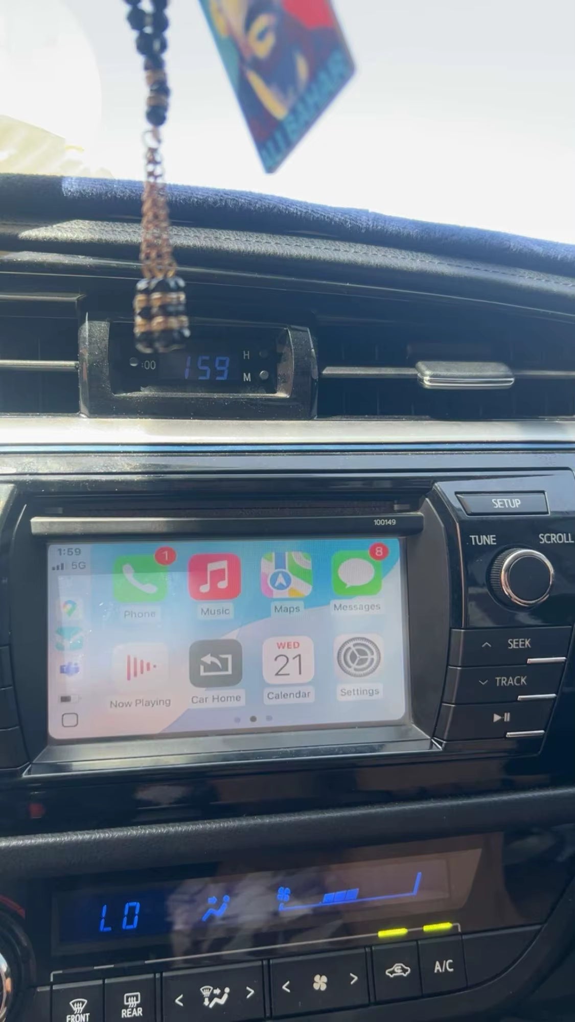 Navigation GPS sur l'écran tactile CarPlay de la Toyota Verso