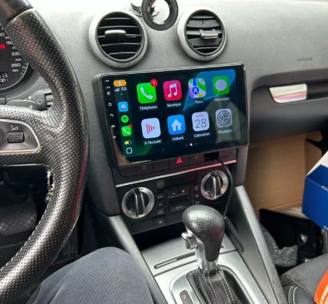 Navigation GPS sur l'écran tactile CarPlay de la Audi A3