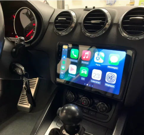 Navigation GPS sur l'écran tactile CarPlay de la Audi TT