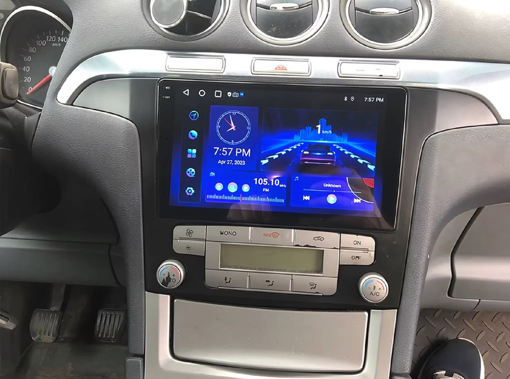 Navigation GPS sur l'écran tactile CarPlay de la Ford S-Max
