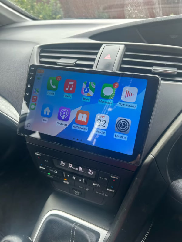 Navigation GPS sur l'écran tactile CarPlay de la Honda Civic