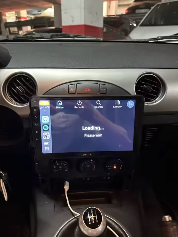 Navigation GPS sur l'écran tactile CarPlay de la Mazda MX-5