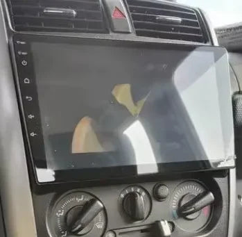Navigation GPS sur l'écran tactile CarPlay de la Peugeot 406