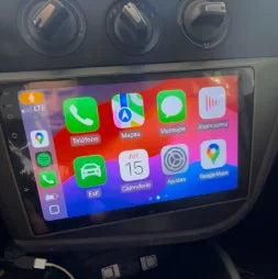 Navigation GPS sur l'écran tactile CarPlay de la Seat Leon