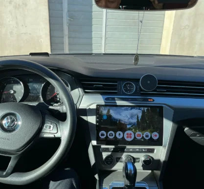 Navigation GPS sur l'écran tactile CarPlay de la Volkswagen Passat 8