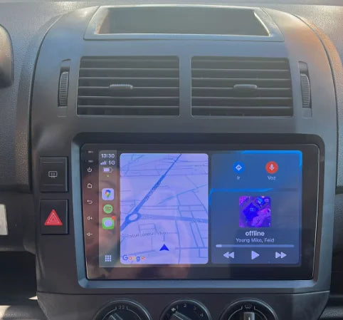 Navigation GPS sur l'écran tactile CarPlay de la Volkswagen Polo 4