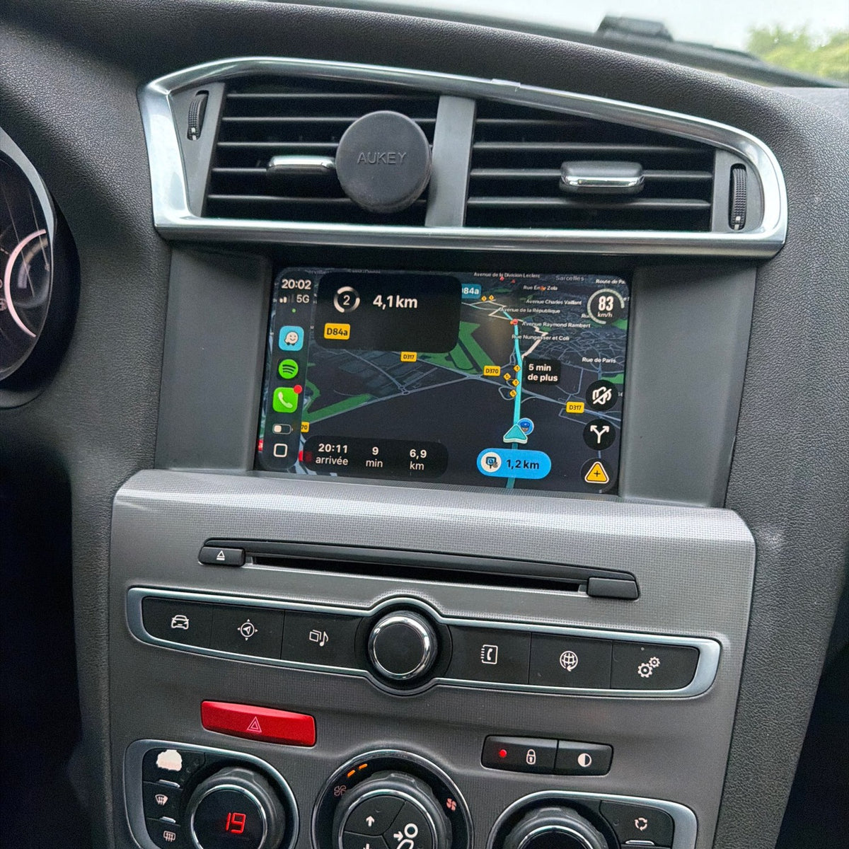 Rendu client CarPlay sur écran d’origine